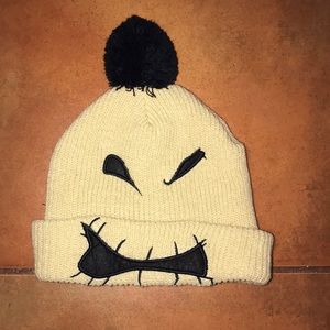 Tan Beanie 🖤🎄